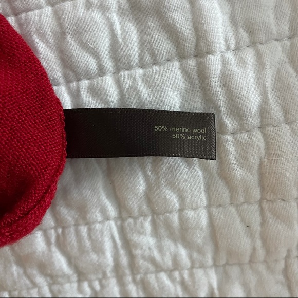 3/$20 The Limited merino wool v-neck sweater - Picture 5 of 6